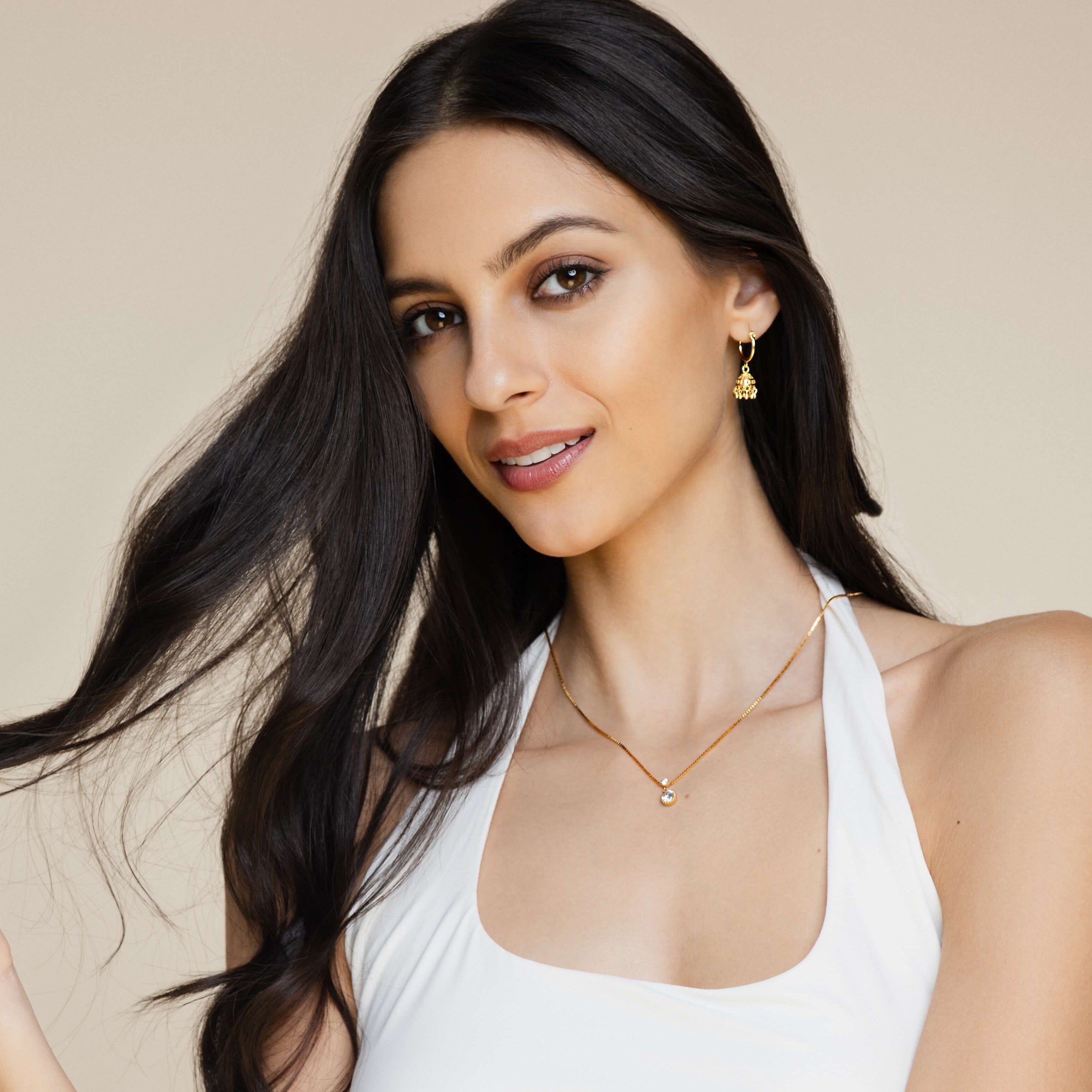 Rekha Round Pendant Necklace