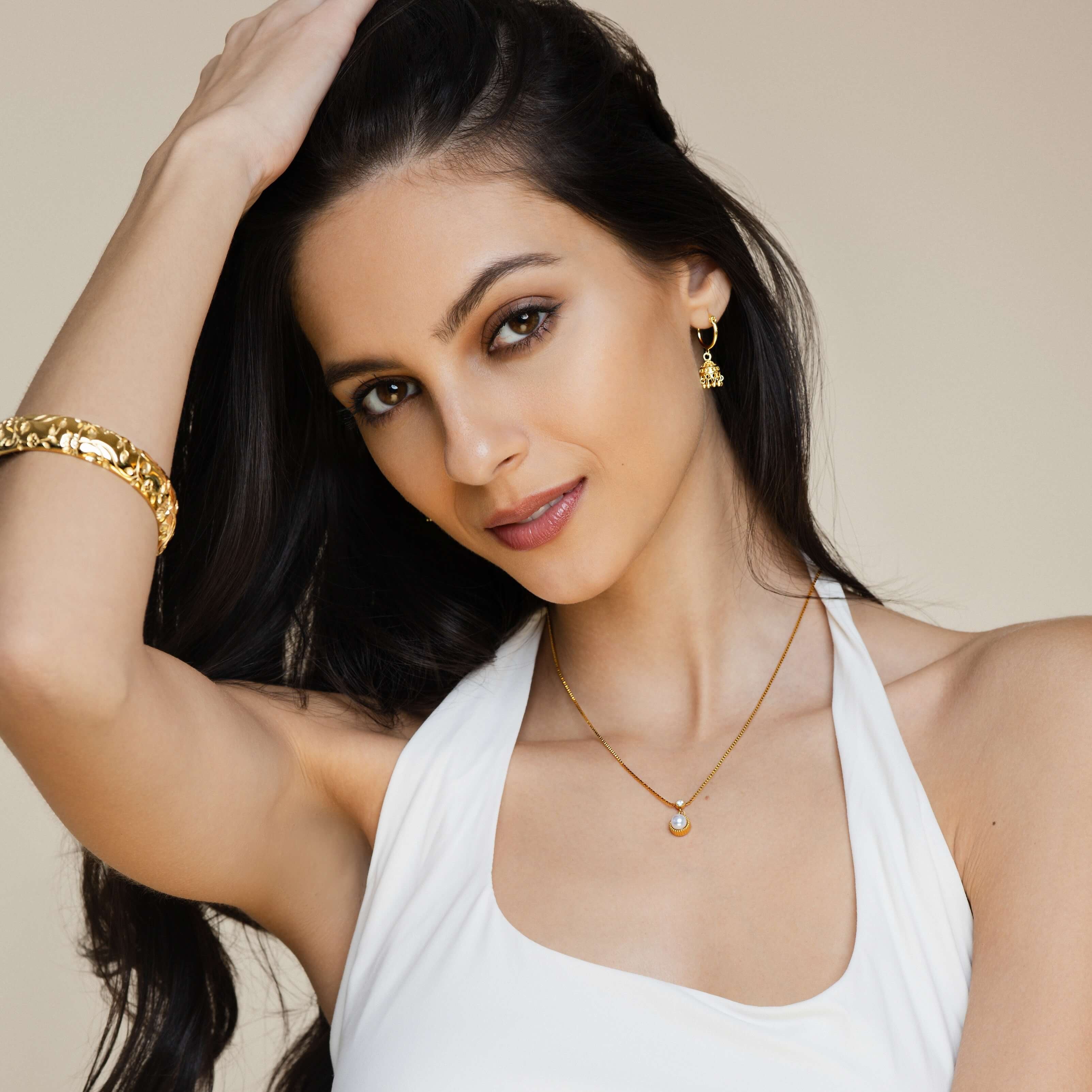 Rekha Pearl Pendant Necklace