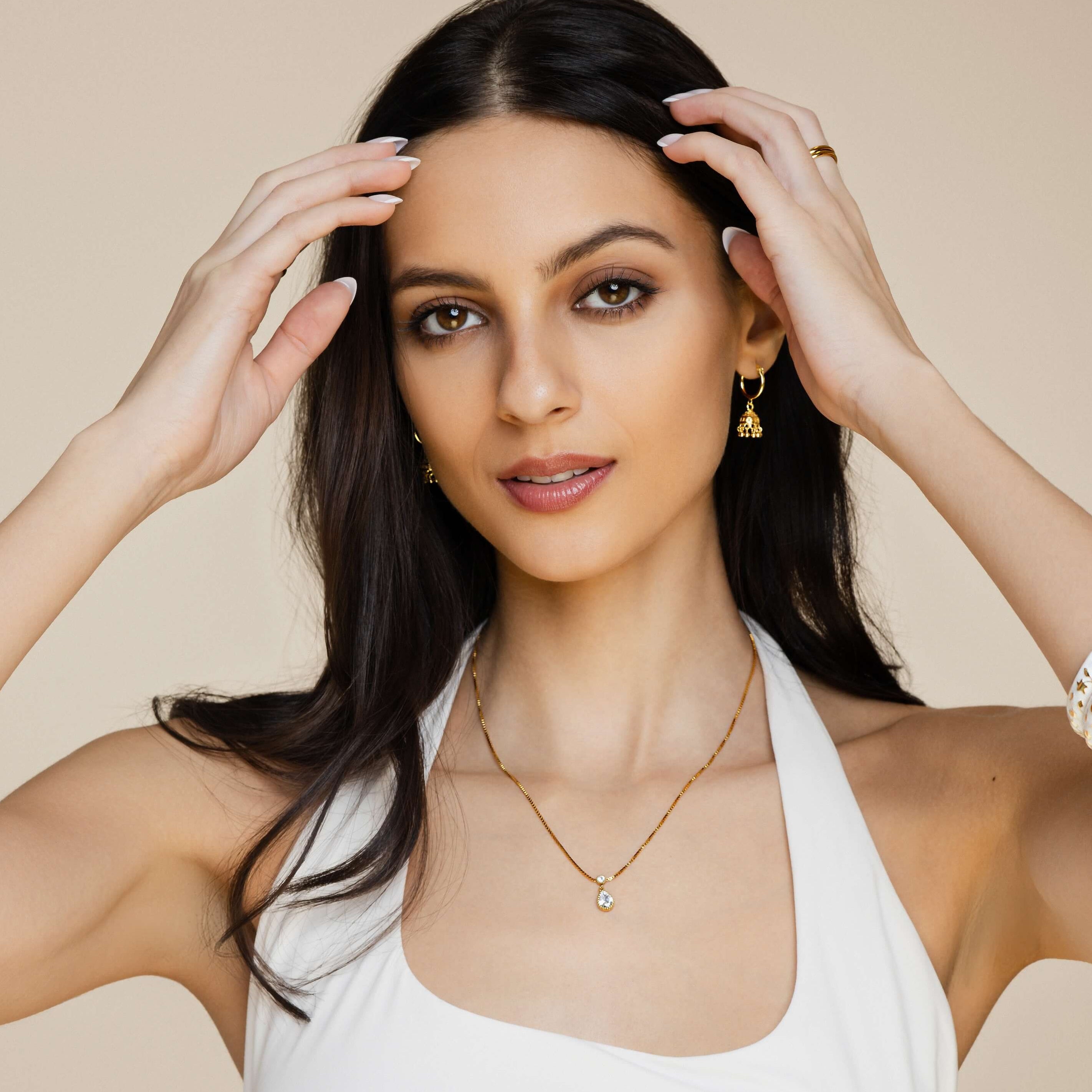 Rekha Pear Pendant Necklace