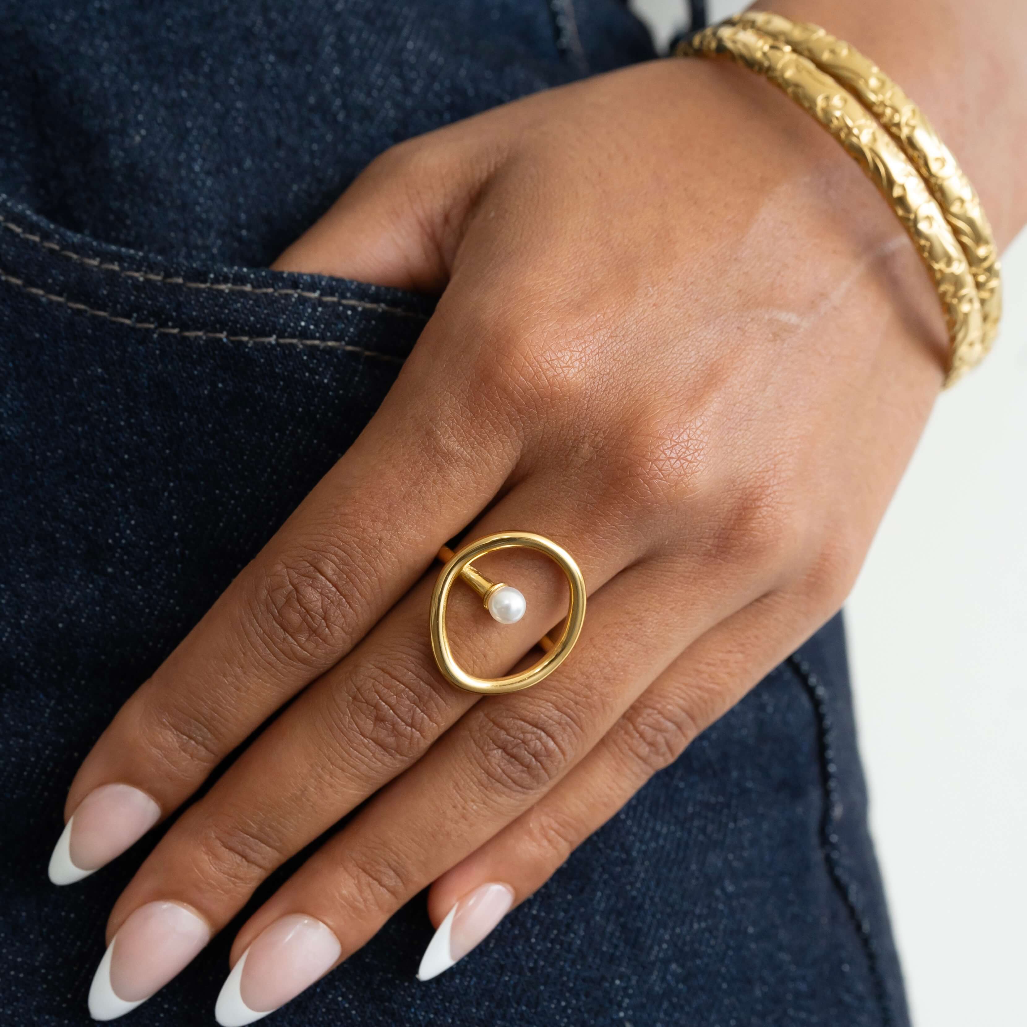 Anya Ring